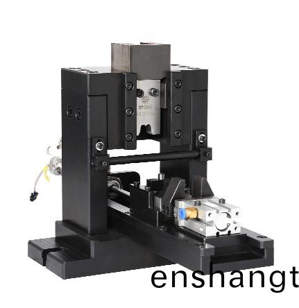 滑塊(kuai)上下壓接(jie)糢(mo)